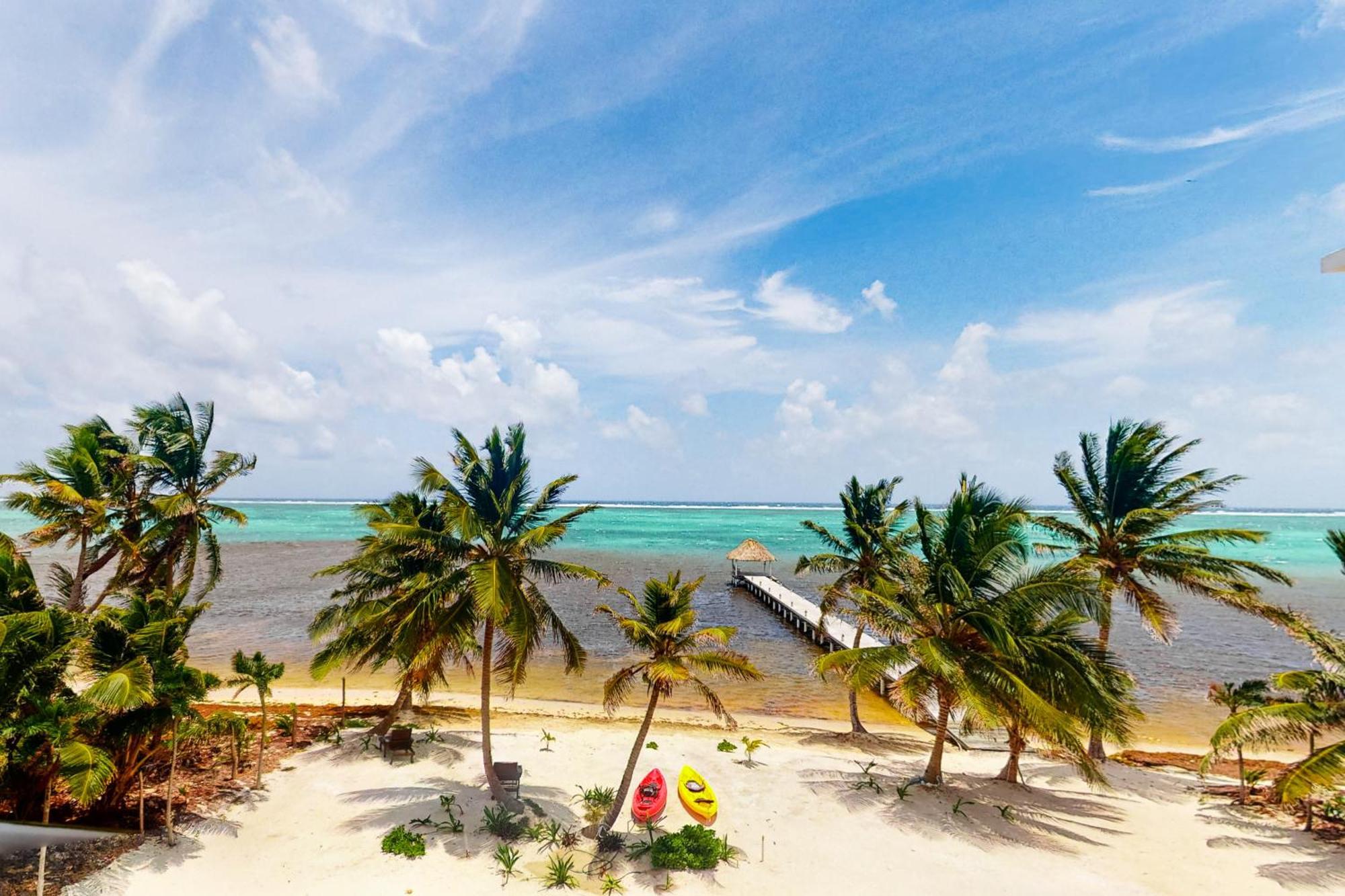 סן פדרו Blue Water Beach Villas חדר תמונה