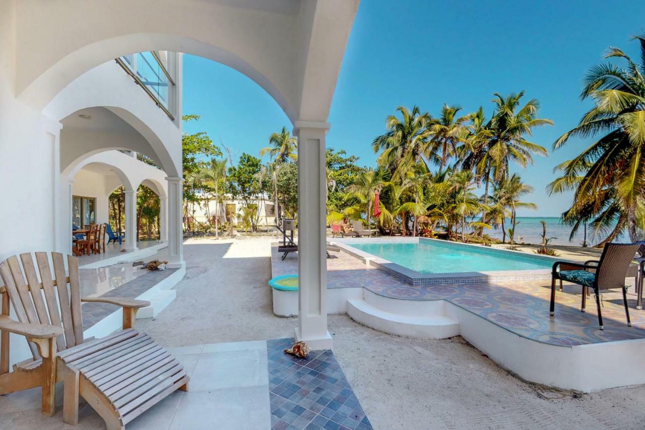 סן פדרו Blue Water Beach Villas חדר תמונה